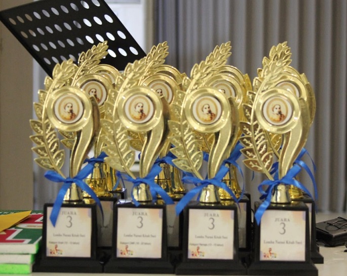 Piala-piala PAKAI